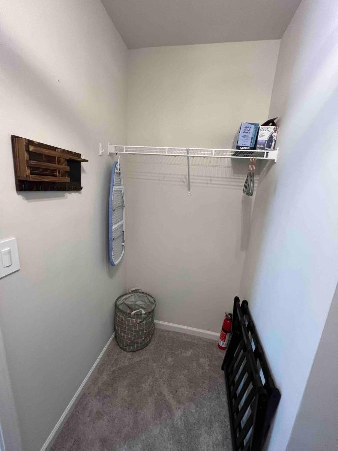 Hometel Premium Guest Suite W/ Private Entrance Ypsilanti Luaran gambar